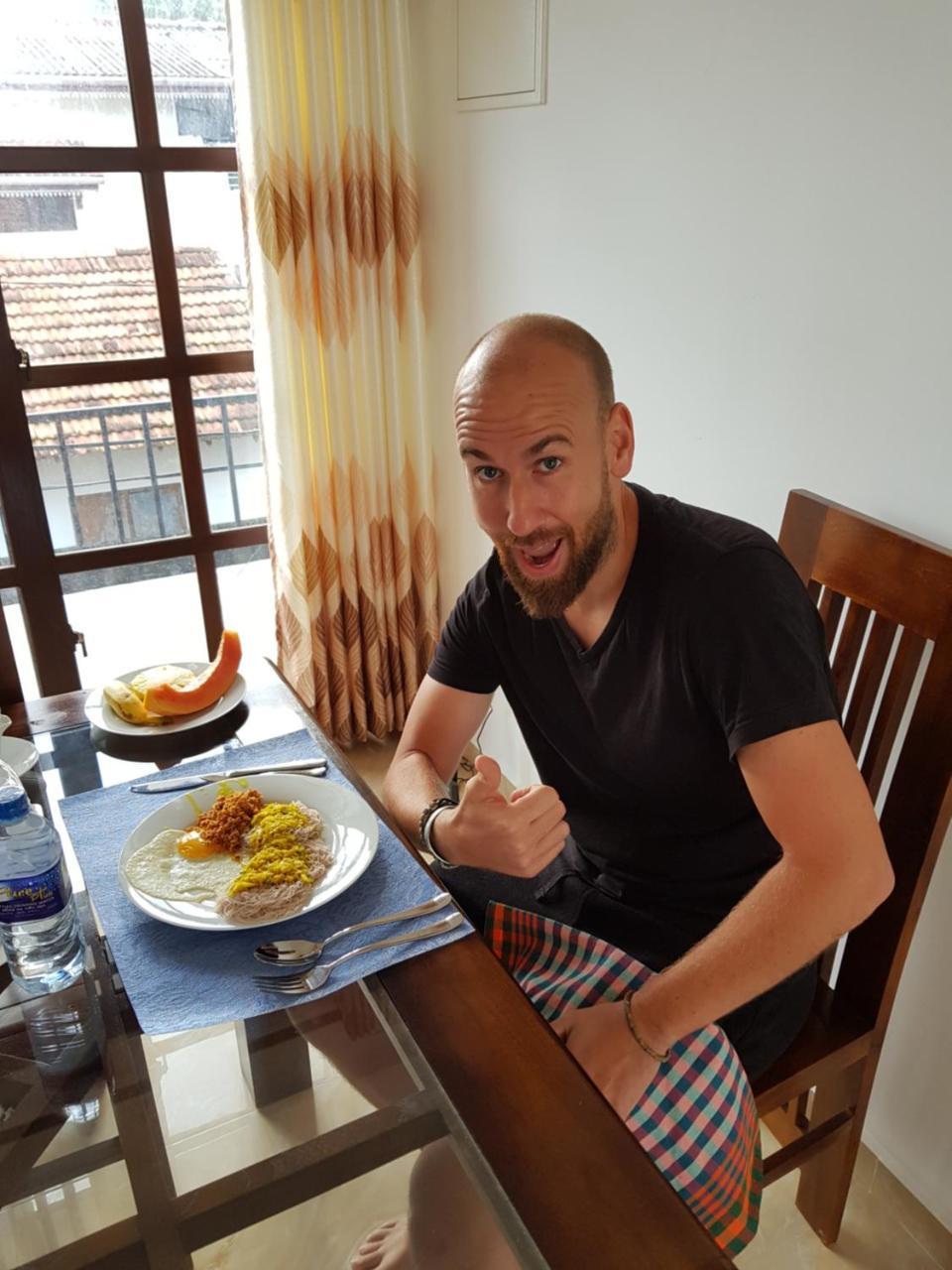 My Whales Guest House Banduramulla Екстериор снимка